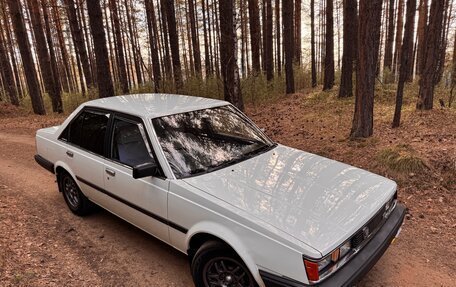 Toyota Carina, 1983 год, 1 500 000 рублей, 3 фотография