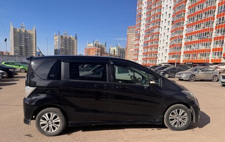 Honda Freed I, 2012 год, 950 000 рублей, 2 фотография