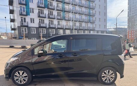 Honda Freed I, 2012 год, 950 000 рублей, 4 фотография