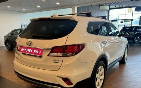 Hyundai Santa Fe III рестайлинг, 2017 год, 2 550 000 рублей, 4 фотография