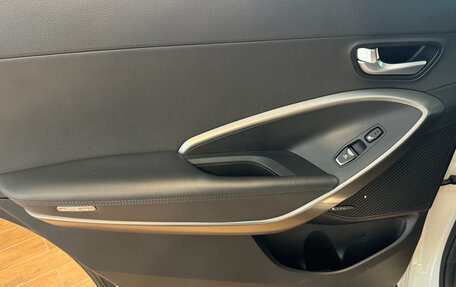 Hyundai Santa Fe III рестайлинг, 2017 год, 2 550 000 рублей, 15 фотография