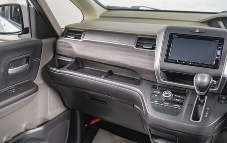 Honda Freed II, 2018 год, 1 499 000 рублей, 13 фотография