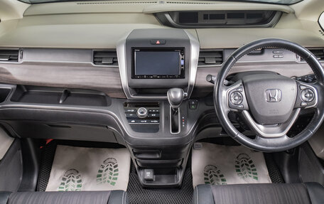 Honda Freed II, 2018 год, 1 499 000 рублей, 12 фотография