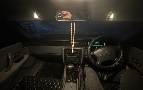 Toyota Crown Majesta, 1998 год, 670 000 рублей, 10 фотография