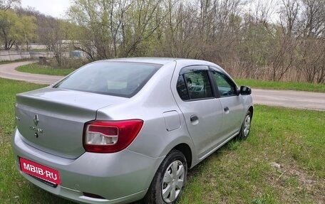 Renault Logan II, 2015 год, 700 000 рублей, 3 фотография