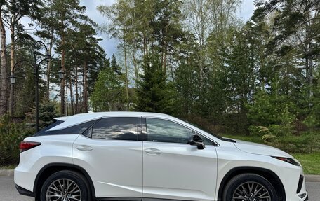 Lexus RX IV рестайлинг, 2019 год, 4 870 000 рублей, 3 фотография