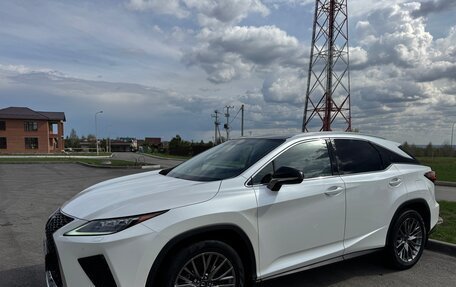 Lexus RX IV рестайлинг, 2019 год, 4 870 000 рублей, 8 фотография