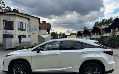Lexus RX IV рестайлинг, 2019 год, 4 870 000 рублей, 5 фотография