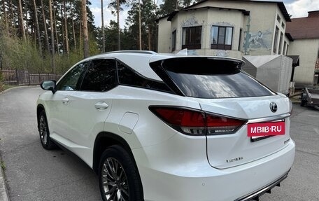 Lexus RX IV рестайлинг, 2019 год, 4 870 000 рублей, 6 фотография