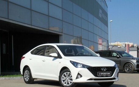 Hyundai Solaris II рестайлинг, 2020 год, 1 365 000 рублей, 3 фотография