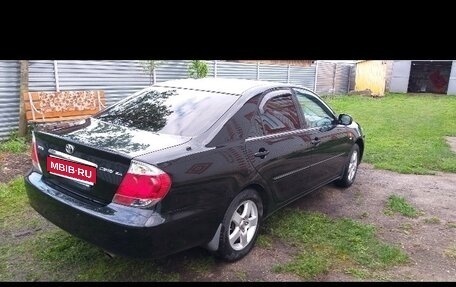 Toyota Camry V40, 2005 год, 743 000 рублей, 1 фотография