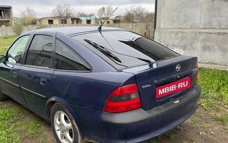 Opel Vectra B рестайлинг, 1996 год, 215 000 рублей, 3 фотография