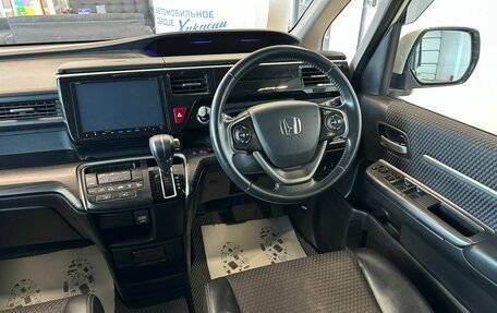 Honda Stepwgn IV, 2016 год, 1 849 000 рублей, 15 фотография