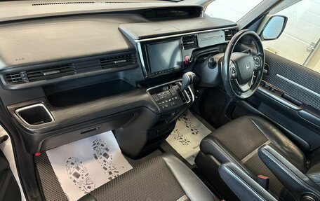 Honda Stepwgn IV, 2016 год, 1 849 000 рублей, 13 фотография