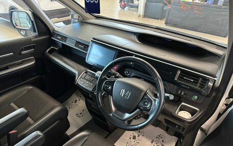 Honda Stepwgn IV, 2016 год, 1 849 000 рублей, 11 фотография