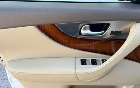 Infiniti FX II, 2010 год, 1 570 000 рублей, 18 фотография