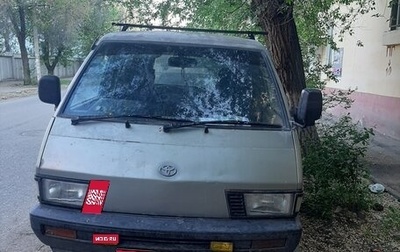 Toyota Town Ace III, 1988 год, 290 000 рублей, 1 фотография