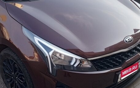 KIA Rio IV, 2021 год, 1 650 000 рублей, 1 фотография