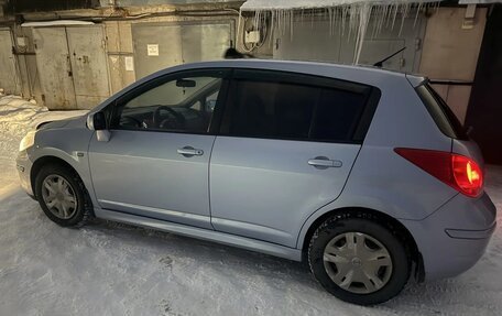 Nissan Tiida, 2010 год, 700 000 рублей, 3 фотография