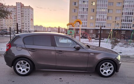 BMW 1 серия, 2005 год, 650 000 рублей, 3 фотография