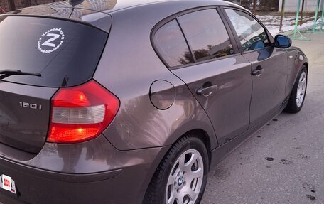 BMW 1 серия, 2005 год, 650 000 рублей, 6 фотография