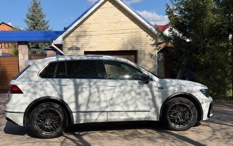 Volkswagen Tiguan II, 2017 год, 2 450 000 рублей, 7 фотография