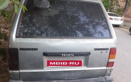 Toyota Town Ace III, 1988 год, 290 000 рублей, 3 фотография