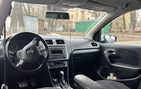 Volkswagen Polo VI (EU Market), 2016 год, 1 060 000 рублей, 3 фотография