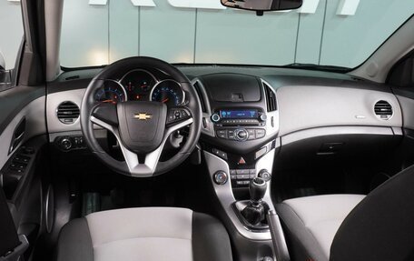 Chevrolet Cruze II, 2013 год, 919 000 рублей, 6 фотография
