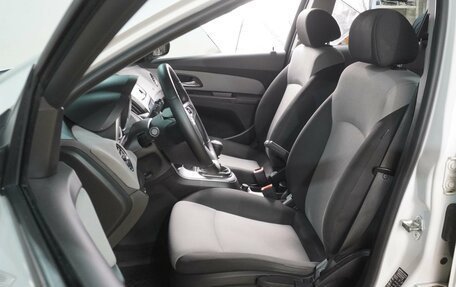 Chevrolet Cruze II, 2013 год, 919 000 рублей, 10 фотография
