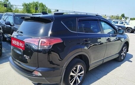 Toyota RAV4, 2018 год, 2 690 000 рублей, 3 фотография