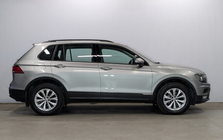 Volkswagen Tiguan II, 2020 год, 2 630 000 рублей, 4 фотография