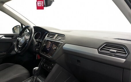 Volkswagen Tiguan II, 2020 год, 2 630 000 рублей, 11 фотография
