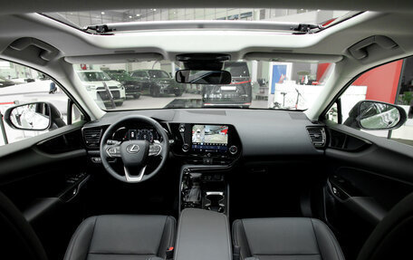 Lexus NX, 2025 год, 6 490 000 рублей, 9 фотография