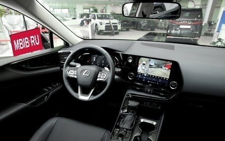 Lexus NX, 2025 год, 6 490 000 рублей, 11 фотография