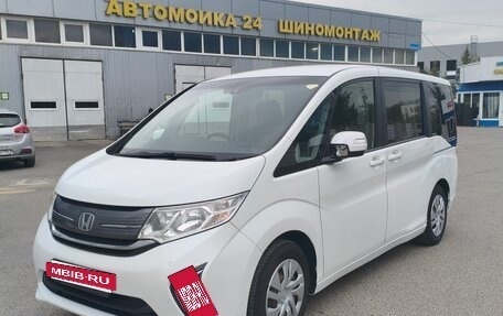 Honda Stepwgn IV, 2016 год, 1 700 000 рублей, 3 фотография