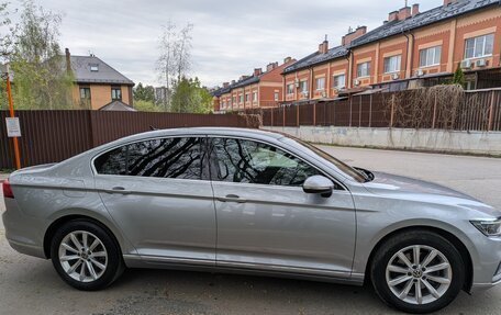 Volkswagen Passat B8 рестайлинг, 2021 год, 3 500 000 рублей, 4 фотография