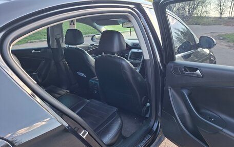 Volkswagen Passat B6, 2010 год, 880 000 рублей, 4 фотография