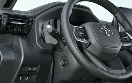 Toyota Land Cruiser, 2026 год, 16 190 000 рублей, 12 фотография
