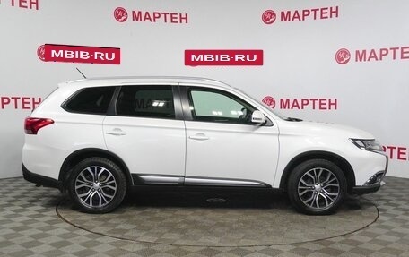 Mitsubishi Outlander III рестайлинг 3, 2016 год, 1 720 000 рублей, 4 фотография