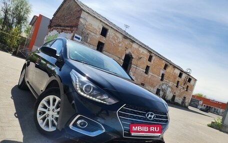 Hyundai Solaris II рестайлинг, 2017 год, 1 260 000 рублей, 1 фотография
