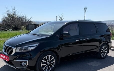 KIA Carnival III, 2017 год, 2 700 000 рублей, 6 фотография