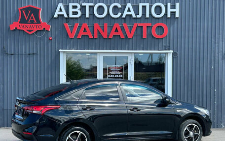 Hyundai Solaris II рестайлинг, 2018 год, 1 350 000 рублей, 8 фотография
