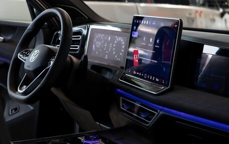Volkswagen Tiguan, 2025 год, 5 199 000 рублей, 13 фотография