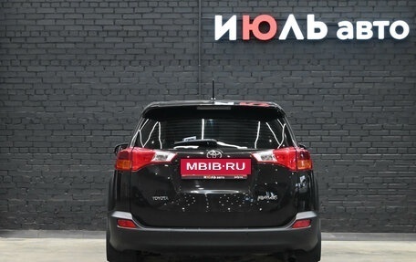 Toyota RAV4, 2015 год, 2 100 000 рублей, 5 фотография