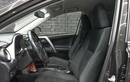 Toyota RAV4, 2015 год, 2 100 000 рублей, 17 фотография