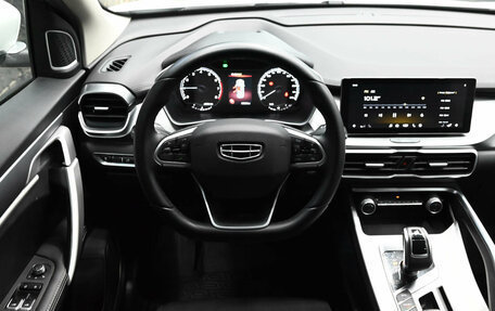Geely Coolray I, 2022 год, 1 800 000 рублей, 10 фотография