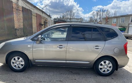 KIA Carens III (RP), 2009 год, 700 000 рублей, 5 фотография