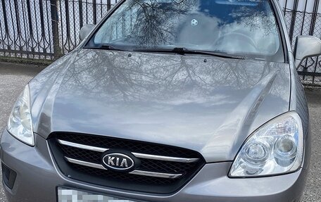 KIA Carens III (RP), 2009 год, 700 000 рублей, 3 фотография
