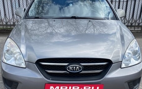 KIA Carens III (RP), 2009 год, 700 000 рублей, 18 фотография